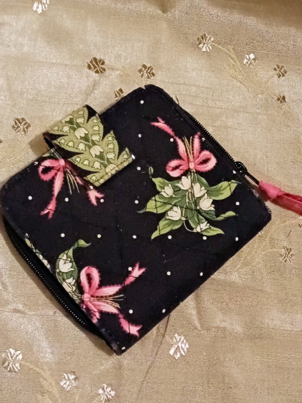 Vera Bradley Quilted Floral Zip Wallet / Coin Purse
